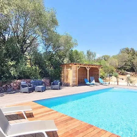 Paradiso T3 Vue Piscine Partagee
